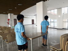 服務風采錄 四川省高職院校移動互聯與人工智能大賽中的“人工搬運”志愿者